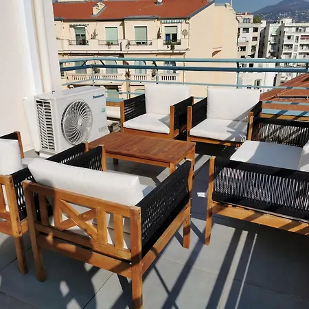 Le Saint Pierre Apartment
